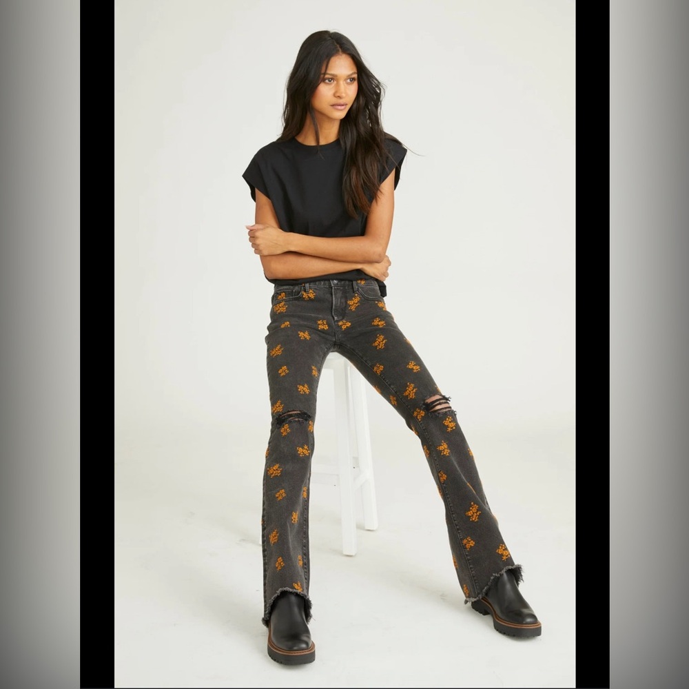 NWOT Driftwood Eva Boot Cut - Copper Clover